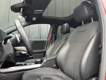 Photo 25 Mercedes GLA 200 d AMG Line