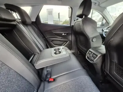 Photo 27 Peugeot 3008 Gén. II Ph2 Allure 5