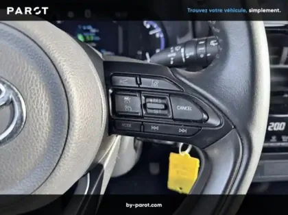 Photo 15 Toyota Yaris 116h Dynamic MY22