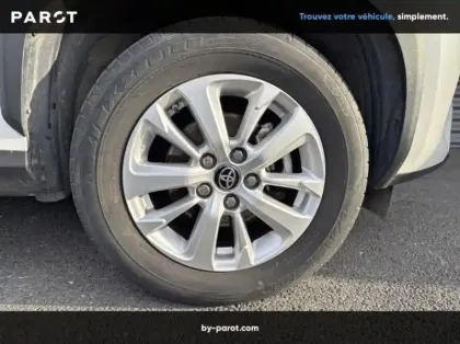 Photo 13 Toyota Yaris 116h Dynamic MY22