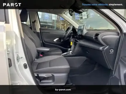 Photo 23 Toyota Yaris 116h Dynamic MY22