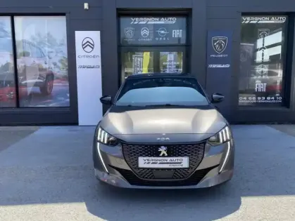 Photo 21 Peugeot 208 II PureTech 100 S&S EAT8 GT