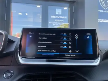 Photo 8 Peugeot 208 II PureTech 100 S&S EAT8 GT