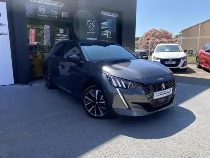 Photo 19 Peugeot 208 II PureTech 100 S&S EAT8 GT