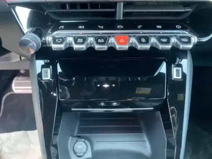 Photo 9 Peugeot 208 II PureTech 100 S&S EAT8 GT