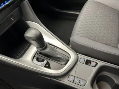 Photo 15 Toyota Yaris Hybride 116h Design