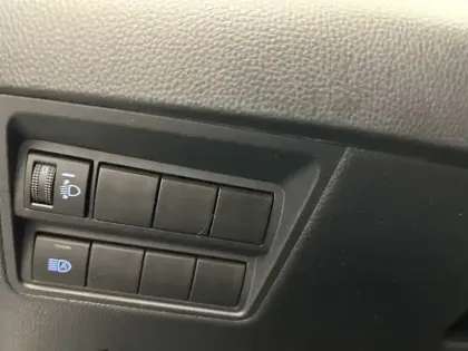 Photo 13 Toyota Yaris Hybride 116h Design