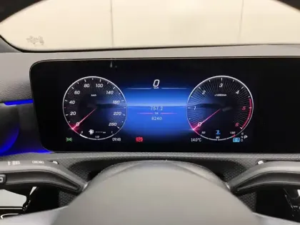 Photo 18 Mercedes Classe A Gén. IV (W177) Ph2 AMG Line 5