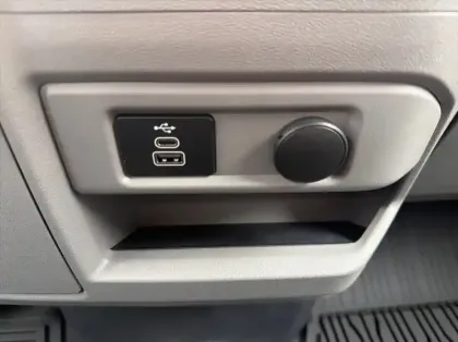 Photo 20 Ford Custom Gén. II Ph1 Trend 1