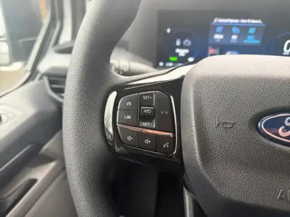 Photo 16 Ford Custom Gén. II Ph1 Trend 1