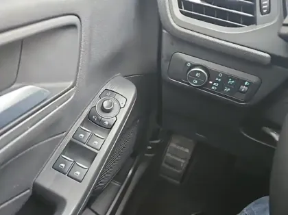 Photo 5 Ford Kuga 2.5 Duratec 190ch FHEV E85 Titanium BVA