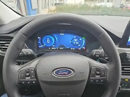 Photo 29 Ford Kuga Gén. III Ph1 Titanium 5