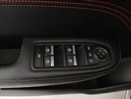 Photo 19 Renault Arkana E-Tech 145 - 21B R.S. Line