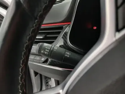 Photo 26 Renault Arkana E-Tech 145 - 21B R.S. Line