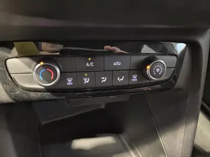 Photo 26 Opel Corsa Gén. VI Ph1 GS Line 5