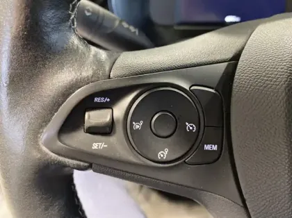 Photo 37 Opel Corsa Gén. VI Ph1 GS Line 5