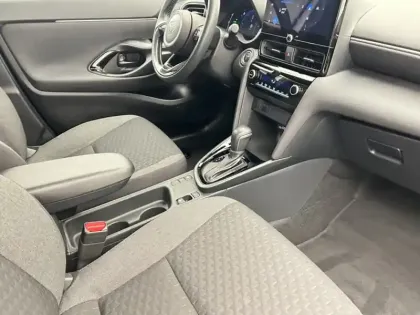 Photo 19 Toyota Yaris 1.5 116H DESIGN