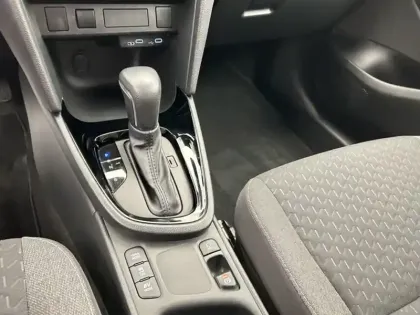 Photo 15 Toyota Yaris 1.5 116H DESIGN