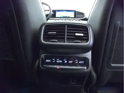 Photo 22 Mercedes Classe E 350 de 4MATIC AMG Line