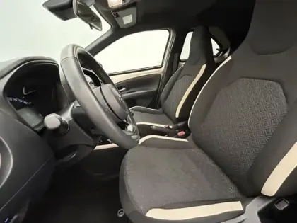 Photo 17 Toyota Aygo 1.0 VVT-i 72 Design