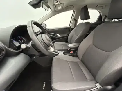 Photo 18 Toyota Yaris Hybride 116h Dynamic