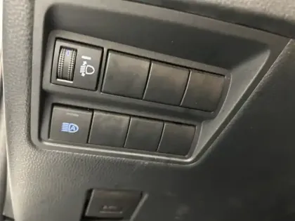 Photo 12 Toyota Yaris Hybride 116h Dynamic