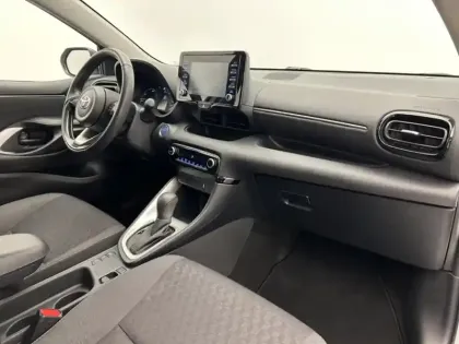 Photo 21 Toyota Yaris Hybride 116h Dynamic