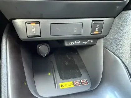 Photo 17 Toyota Yaris Hybride 130h GR SPORT