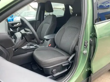 Photo 9 Ford Kuga 2.5 Duratec 180ch Hybrid FlexiFuel Titanium Business Powershift