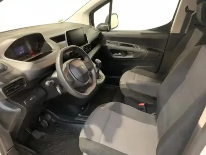 Photo 9 Peugeot Partner  Standard 650kg BlueHDi 100ch S&S BVM5 Premium