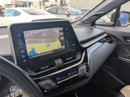 Photo 24 Toyota C-HR  122h Edition 2WD E-CVT RC18