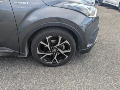 Photo 19 Toyota C-HR  122h Edition 2WD E-CVT RC18