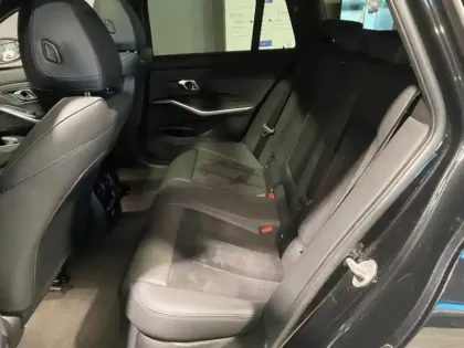 Photo 13 BMW Serie 3 Série 3 Touring 320dA 190ch M Sport