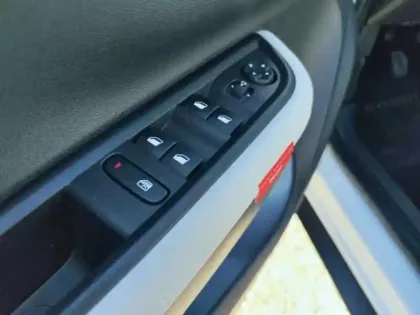 Photo 11 Citroën C3  1.2 Turbo 100ch MAX