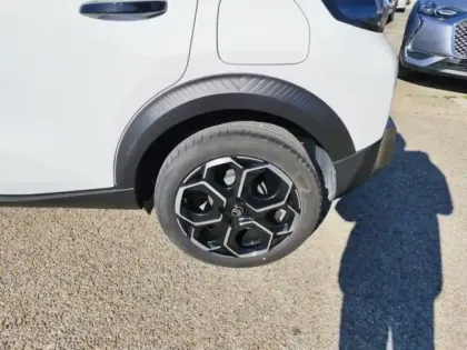 Photo 10 Citroën C3  1.2 Turbo 100ch MAX