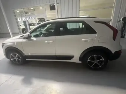 Photo 7 Kia Niro  1.6 GDi 138ch HEV Active DCT6