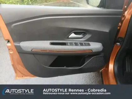 Photo 13 Dacia Sandero  1.0 TCe 90ch Stepway Expression