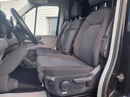 Photo 11 Volkswagen Crafter  Fg 35 L3H3 2.0 TDI 140ch Business Traction BVA8