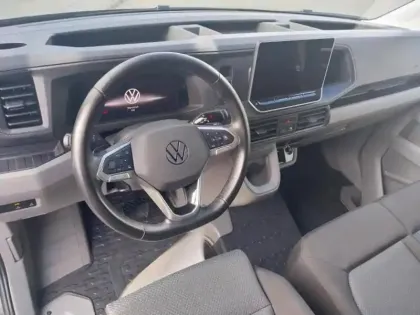 Photo 12 Volkswagen Crafter  Fg 35 L3H3 2.0 TDI 140ch Business Traction BVA8