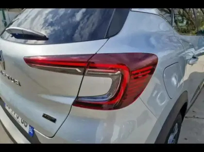 Photo 13 Renault Captur  1.6 E-Tech hybride 145ch Techno