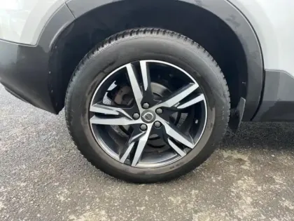 Photo 10 Volvo Xc40 Gén. I Ph1 R-Design 5