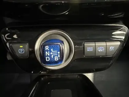 Photo 11 Toyota Prius  Rechargeable 122h Dynamic Pack Premium MY21