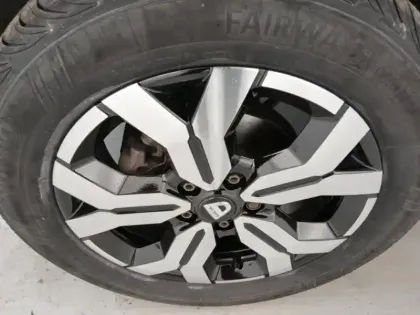 Photo 9 Dacia Duster  1.5 Blue dCi 115ch Prestige + 4x2