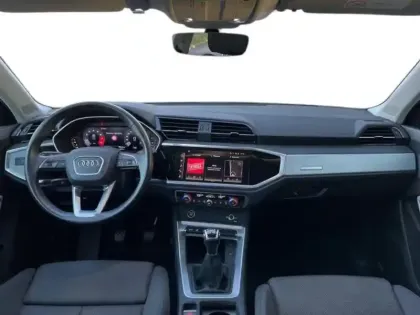 Photo 9 Audi Q3  35 TFSI 150ch Advanced