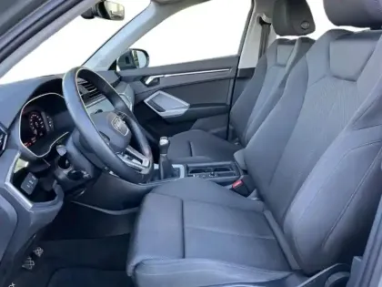 Photo 7 Audi Q3  35 TFSI 150ch Advanced