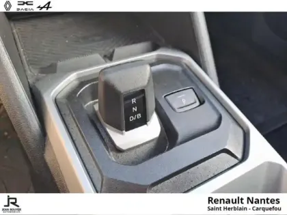 Photo 10 Dacia Duster  1.6 hybrid 140ch Extreme