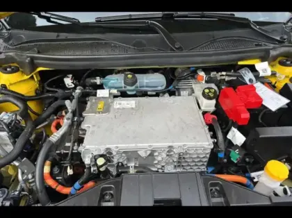 Photo 14 Renault 5  E-Tech Electrique 10ch Iconic Cinq autonomie confort