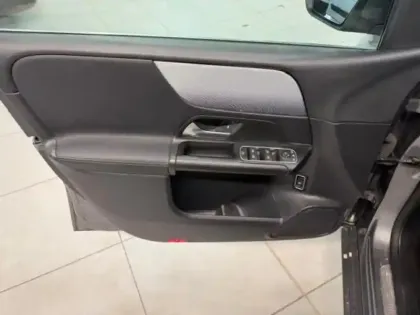 Photo 10 Mercedes Classe B  200d 150ch Style Line Edition 8G-DCT 7cv