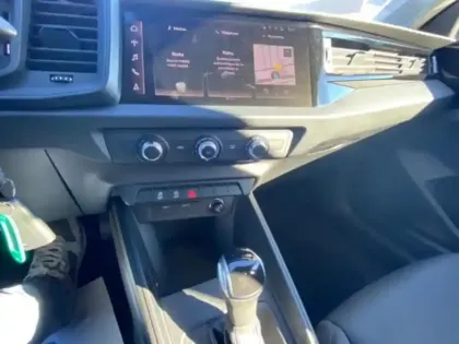 Photo 11 Audi A1  Sportback 30 TFSI 110ch Design S tronic 7