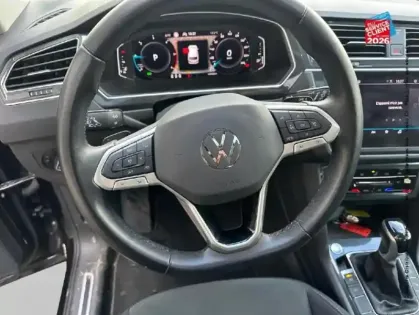 Photo 11 Volkswagen Tiguan  2.0 TDI 150ch Elegance DSG7